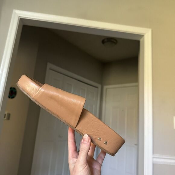 Beek Pelican Leather Platform Sandal in Honey Size 8 ($280) Tan EXCELLENT! - Picture 3 of 15